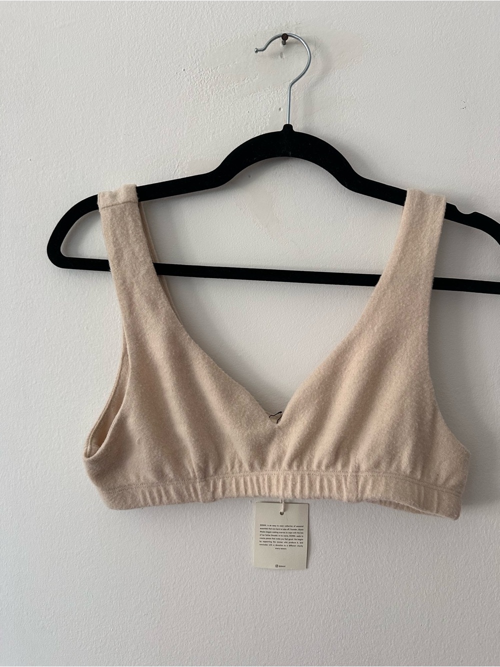 NWT Donni. Bralette cream color size large